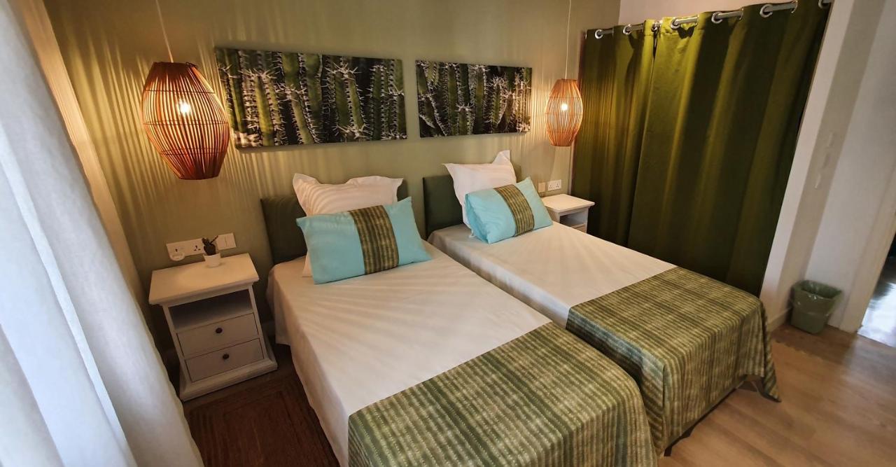 Les Cerisiers - Exclusive Beach Residence - 3 Bedroom Modern Apartment, Flic-en-Flacq Extérieur photo